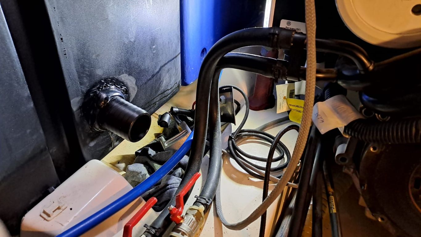 Motor Boote Dieseltanks PE Schweißen Instandsetzung